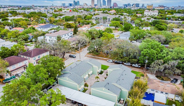 2BR/2.5BA Tampa Condo – Walk to Hyde Park & SOHO