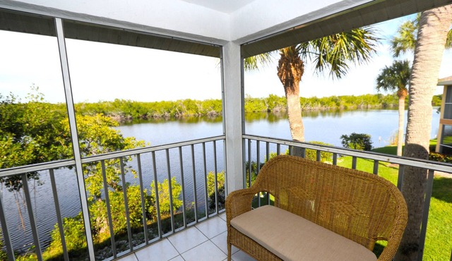 2BR/2BA Condo w/Water Views – Your Relaxing Retreat Near Marco Island and Naples