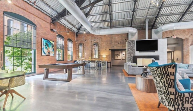 2BR 2BA Luxury Historic Loft With Pool