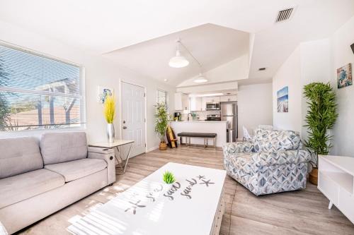 2br 2ba Retreat B 3Min to Beach