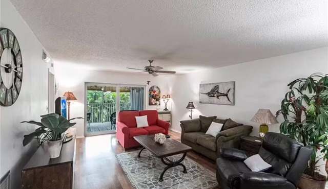 2BR/2BA South Naples Condo