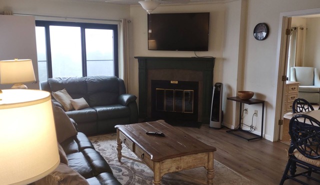 2BR/2Bath Condo in Snowshoe at Silver Creek Lodge.