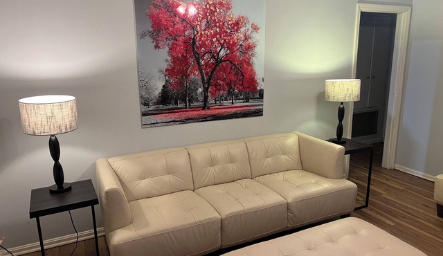 2br Albany Retreat