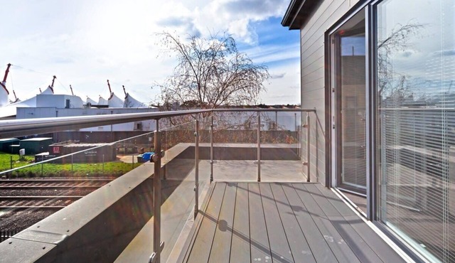 2BR Apartment | near Ashford town | Park & Balcony