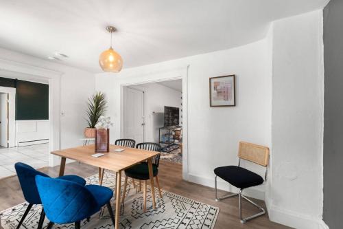 2BR Apartment near Providence