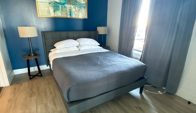 2BR apt close to EWR 1381