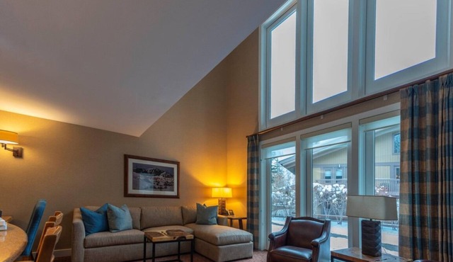2BR Apt in 4 Units | A Quick Walk to Village Shops & Trails