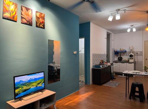 2br bayan lepas 1car park Malaysian guest only