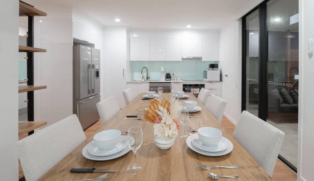 2BR Beach Retreat Outdoor Deck- Downstairs M10