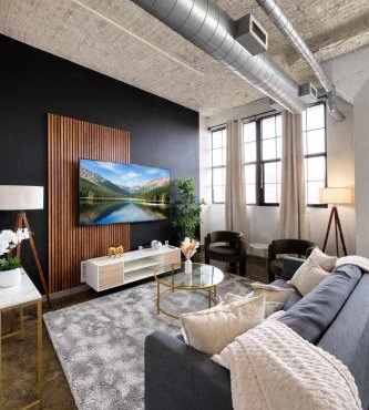 2BR Central KC Stay - Pet Friendly Rooftop & Gym