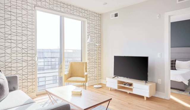 2BR Chic Philly Urban Getaway and Vibe