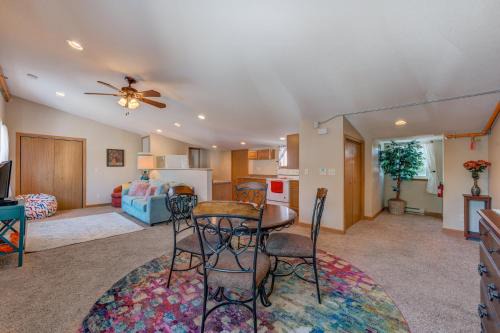 2BR Condo Near Lake w Sunny Bedrooms - Moonbeam