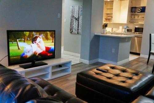 2BR Corporate Housing in Downtown Calgary