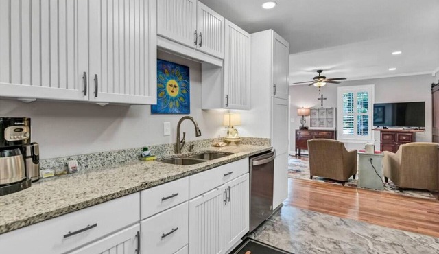 2BR Cottage | Minutes from USC & Fort Jackson