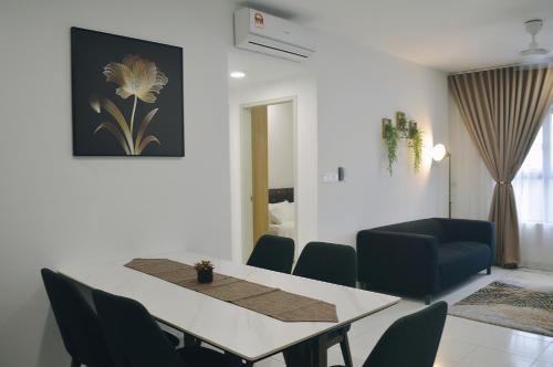 2BR Deluxe Family by KLIA Airport Homestay