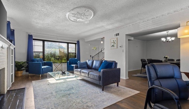 2BR Downstairs Ste in Historic Home 5 mins to Baylor Downtown Dallas Deep Ellum