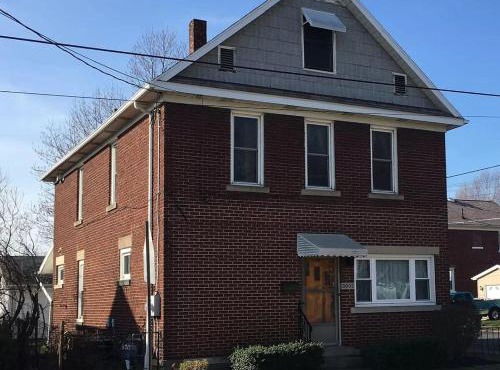 2BR Erie Flat Remote Work Family-Friendly
