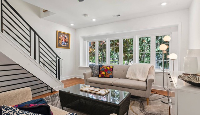 2BR Family Retreat – Safe, Comfortable & Fun