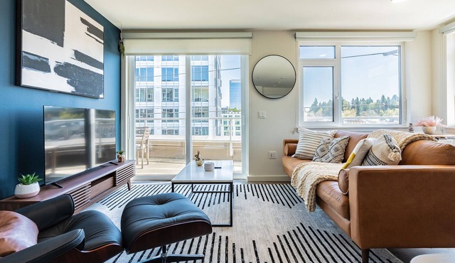 2BR | Gym, Views | Bellevue | Sophari Parkside E