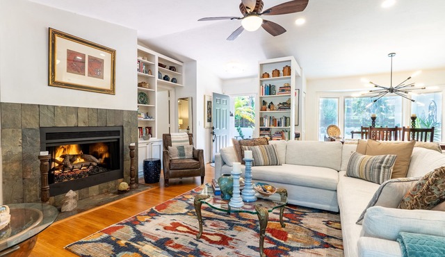 2BR Healing Oasis w/Private Pool Near Sarasota Bay