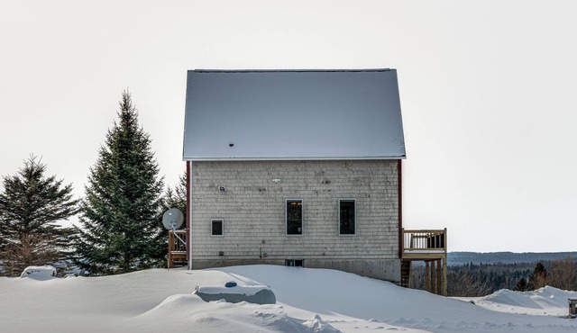 2BR Hilltop Retreat on 12 Acres! Vast Trail Access