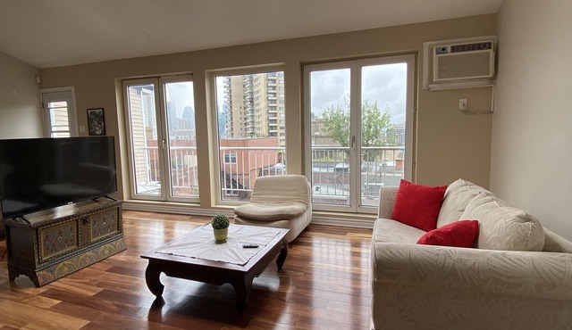2BR Historic Luxury Retreat in the Heart of Golden Square Mile Downtown Montreal