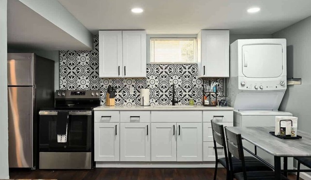 2BR Home KC Stadiums Great Location I-70