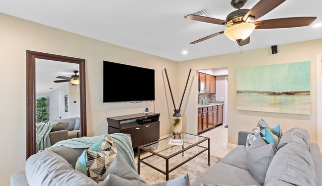 2BR - Hot Tub W/Peaceful Backyard 1 Mi to Beach