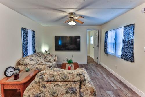 2BR House + BBQ Near Silver Springs