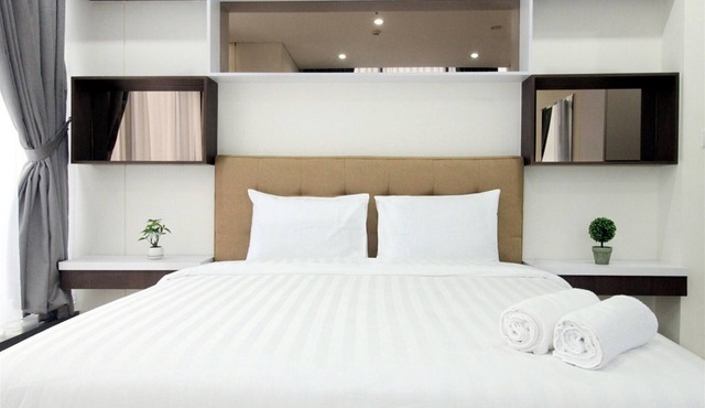 2BR L'Avenue Spacious Apartment By Travelio