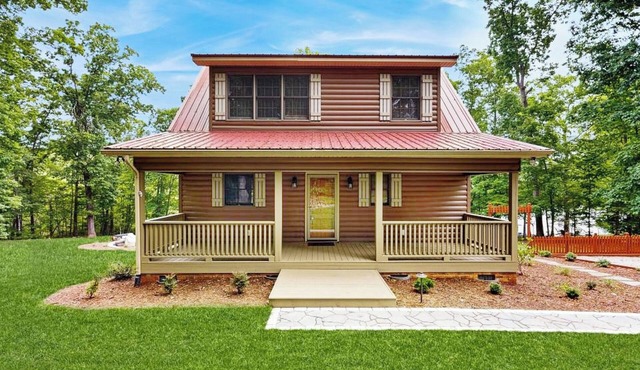 2BR Lakefront Cabin w/Dock & remote work desk