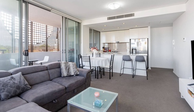 2BR Modern Beachside Oasis