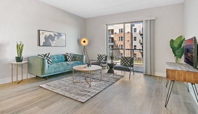 2BR Modern Living in Warrenville