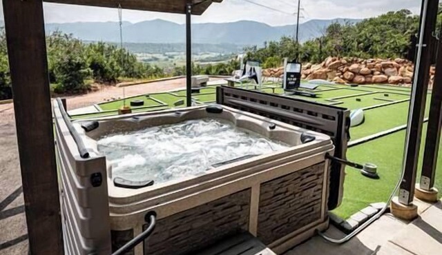 2BR♥Mountain&Lake view♥Hot Tub+MiniGolf+Pool Table