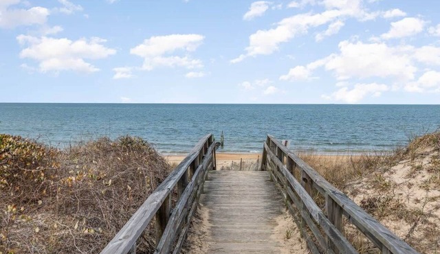 2BR Ocean Oasis Suite | Beach | Pool