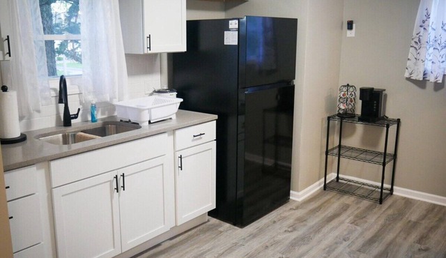 2BR+Office House in NW IN Near Metra, Shops & I-94