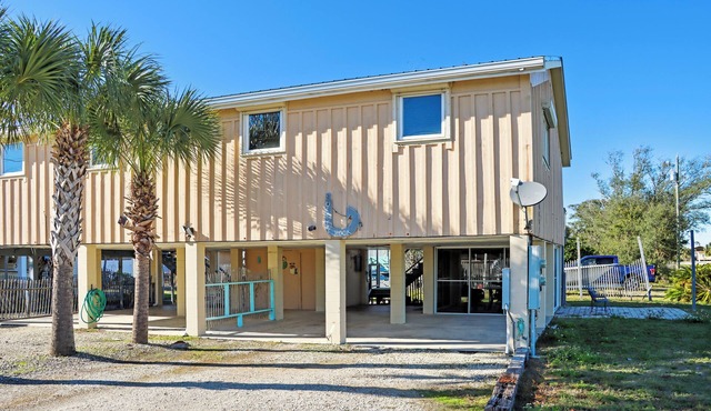 ☀️2BR-Pet Friendly-1 Block from Beach-Off The Hook☀️