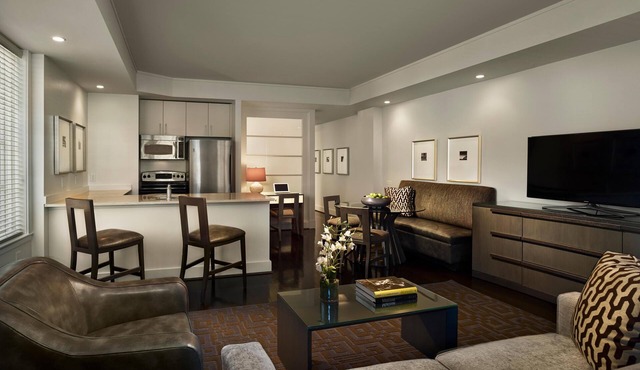 2BR Platinum Suite/Walk to White House Nat'l Mall