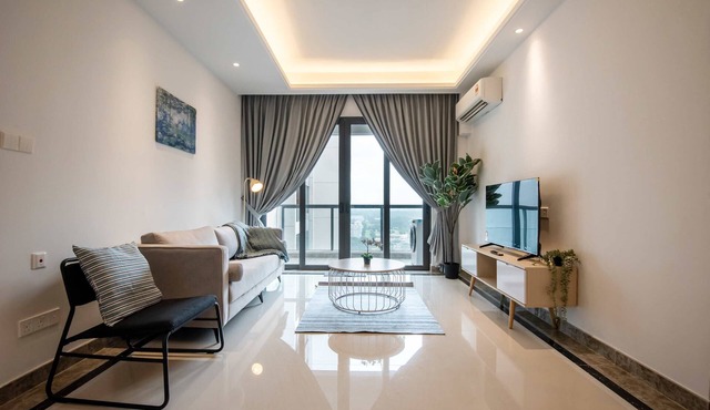 2BR R&F Phase2, CIQ R&F Mall, Free Parking