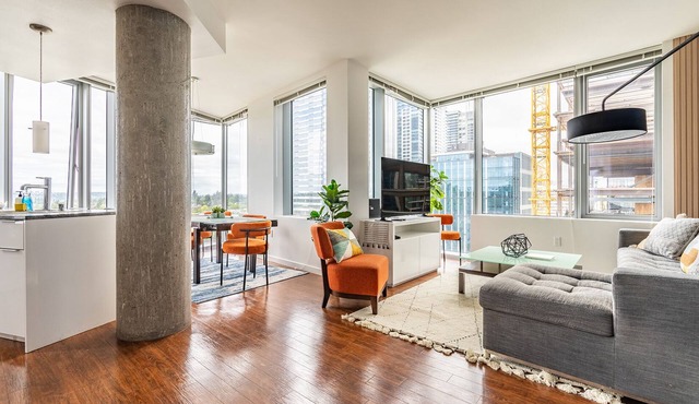 2BR | Rooftop, Pool & Gym | Bellevue | Sophari A