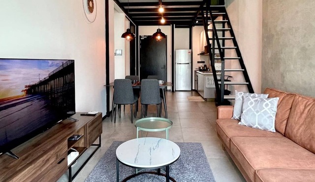 2BR Suite KLCC & Merdeka Tower View - Free Parking