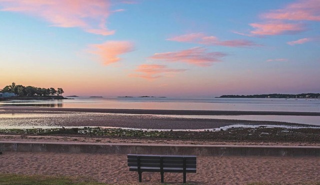 2BR Suite|Minutes to Salem|Steps to Ocean 4KTV|Fast Wifi|