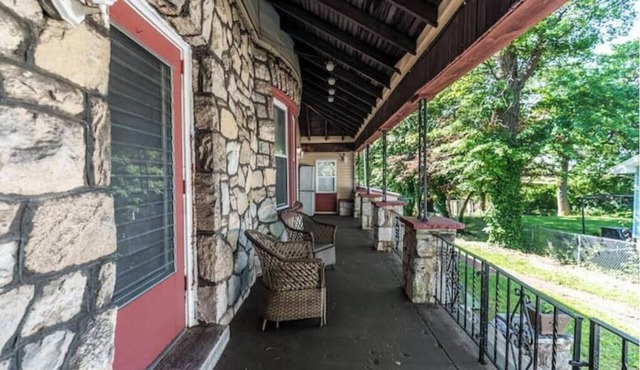 2BR Suite Unit Driveway Parking ! PHL Airport