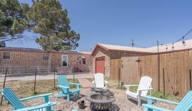 2BR + Tiny House w/Fire Pit, Pool Table, & Grill