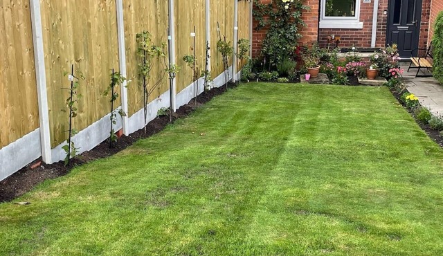 2br-towncentre-garden-freeparking-pets