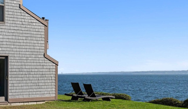 2br Unit Tranquil Retreat on Conanicut Island