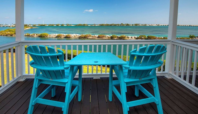 2BR Villa in Duck Key | Dolphin Encounters + Pools