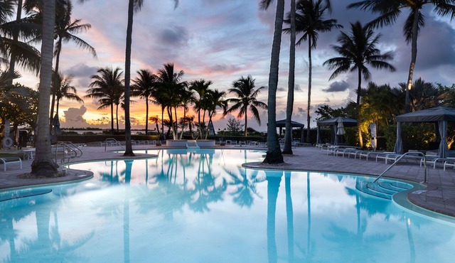 2BR Villa w/Marina Views + Pools | No Hidden Fees