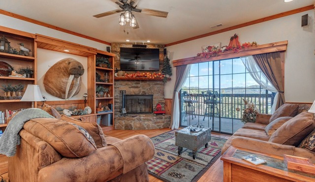 2BR Village At Indian Point 1607 near SDC - Free Tickets Daily up to $500