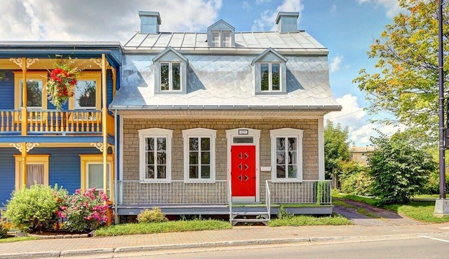 2BR w/Hot Tub & 2 Parking | 8 min to Old Quebec